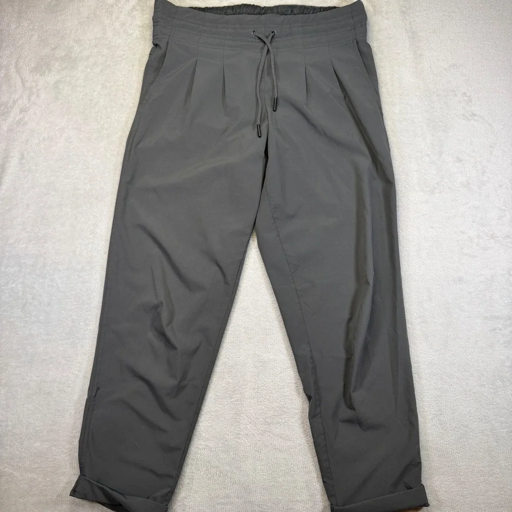 Prana On The Go Pants Charcoal Gray Tapered Leg Pleated Front W4UPTP315 Small